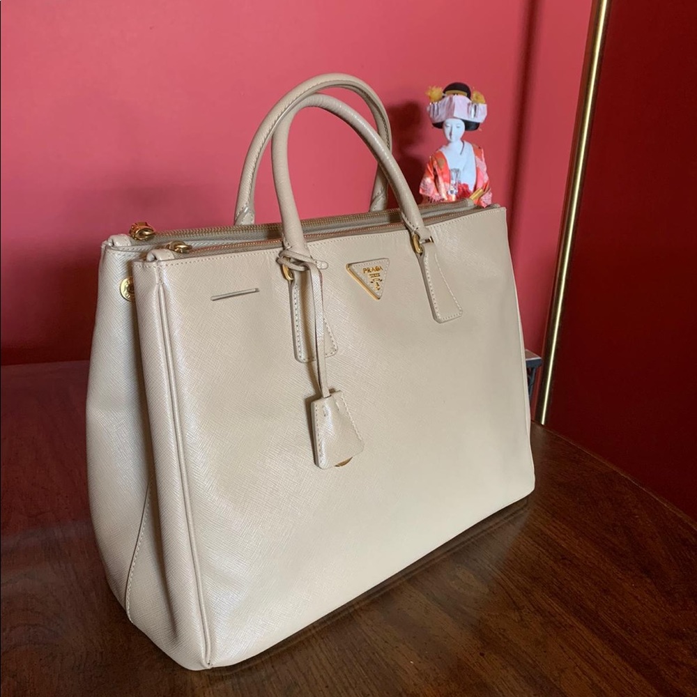 PRADA Galleria tote - Picture 3 of 16